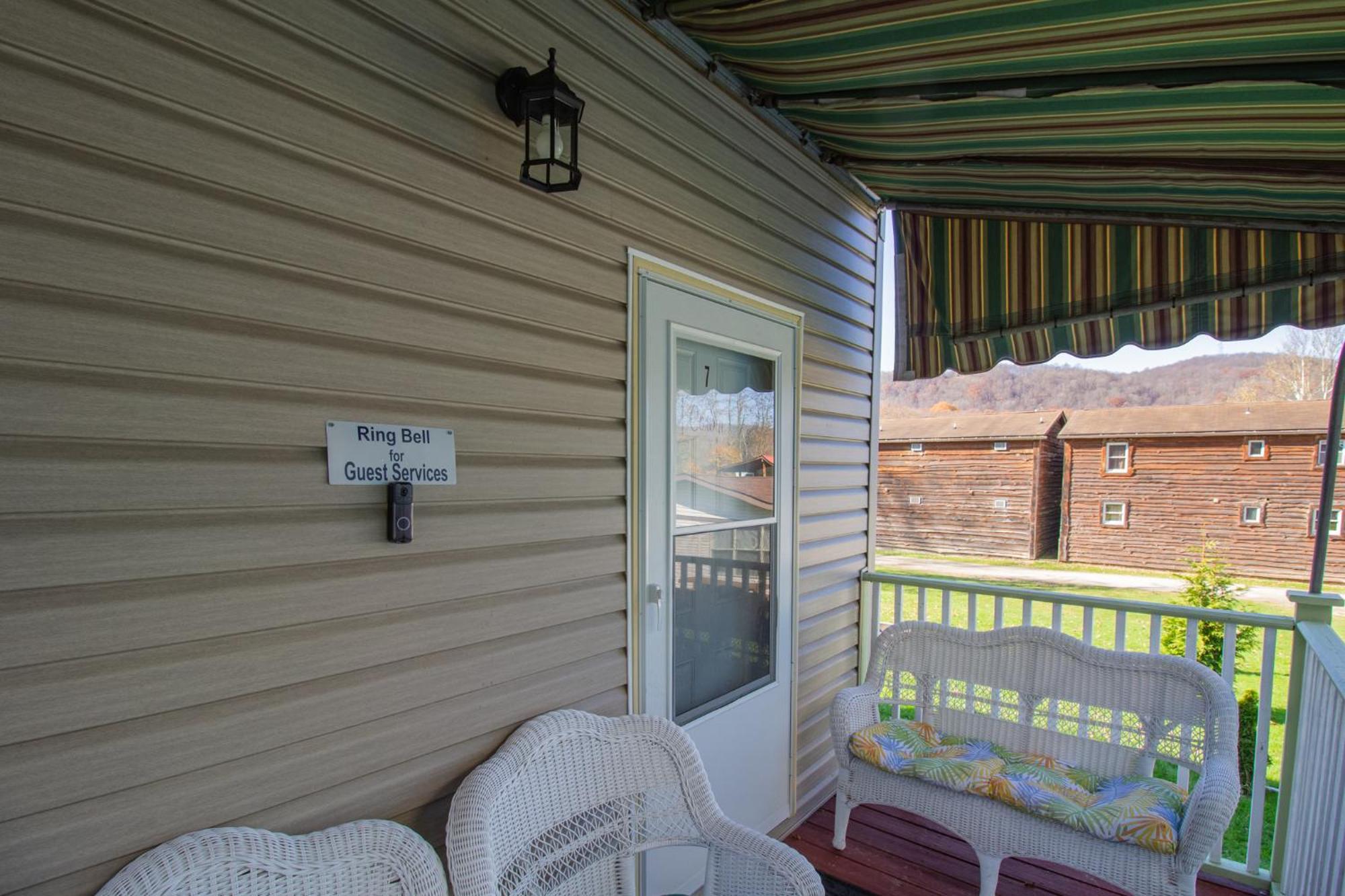 Stay In Ohiopyle In The Middle Of Town By The Gap Trail المظهر الخارجي الصورة